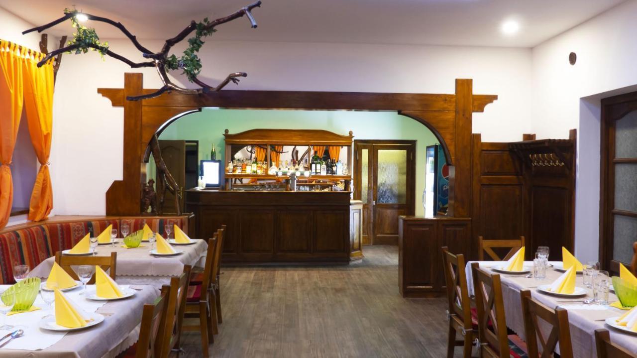 Waldhof Hotel Jirikov  Eksteriør billede