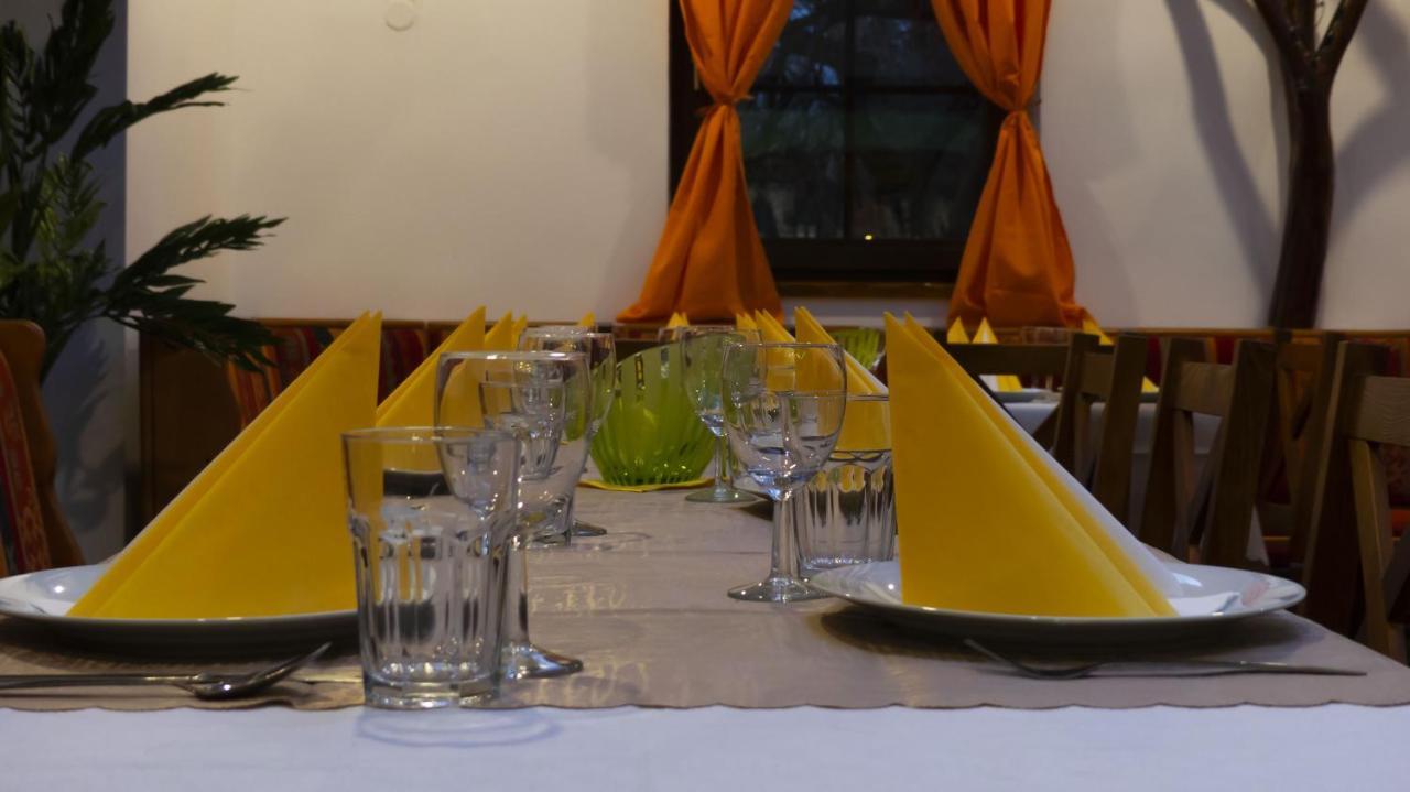 Waldhof Hotel Jirikov  Eksteriør billede