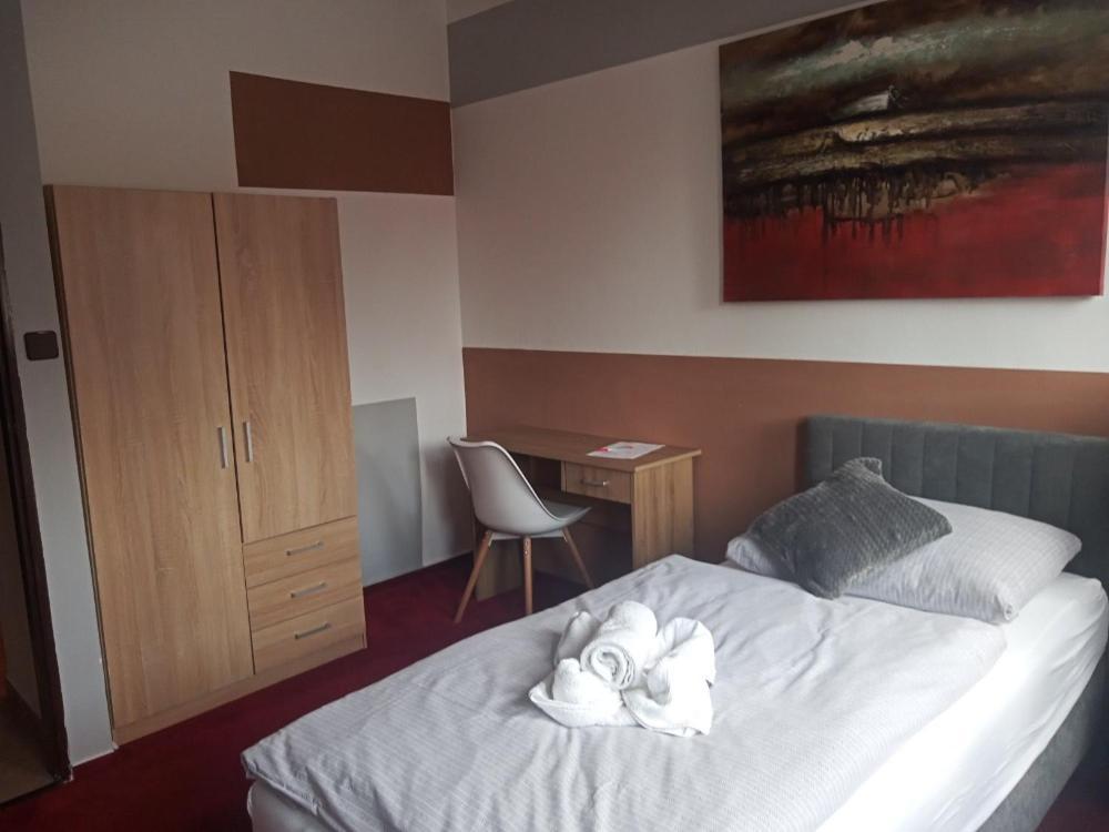 Waldhof Hotel Jirikov  Eksteriør billede