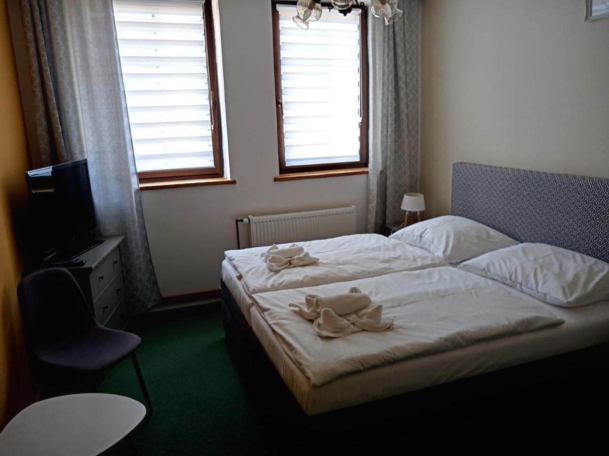 Waldhof Hotel Jirikov  Eksteriør billede